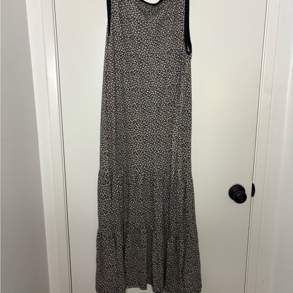 GAP Black and White Ruffled Tiered Maxi Sundress - Picture 2 of 3